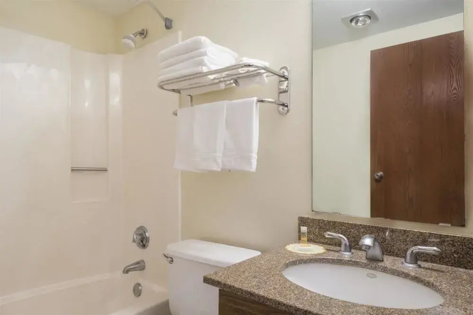 Days Inn by Wyndham Mounds View Twin Cities North