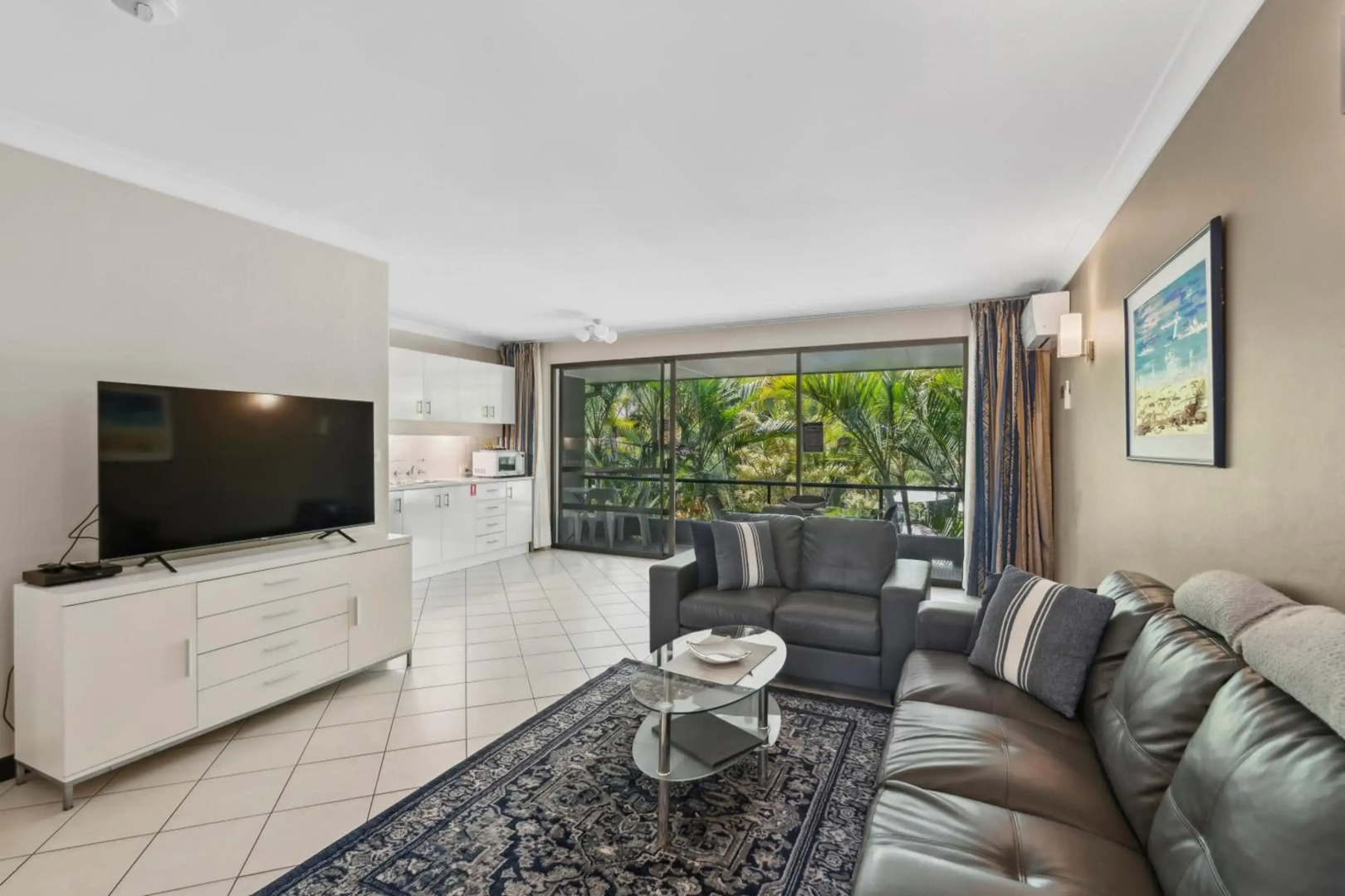 Smugglers on the Beach