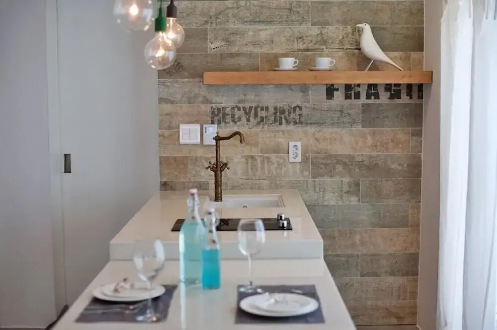 Momo Guesthouse Pension