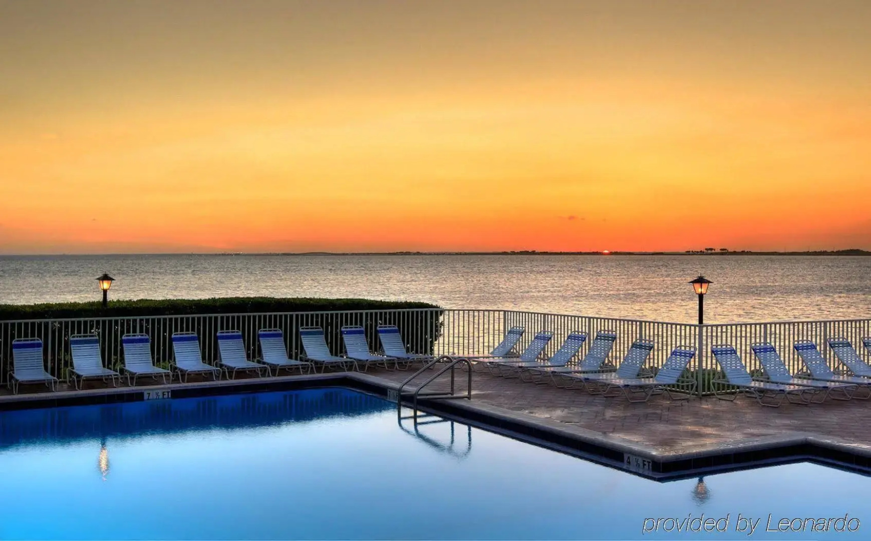 Sailport Waterfront Suites