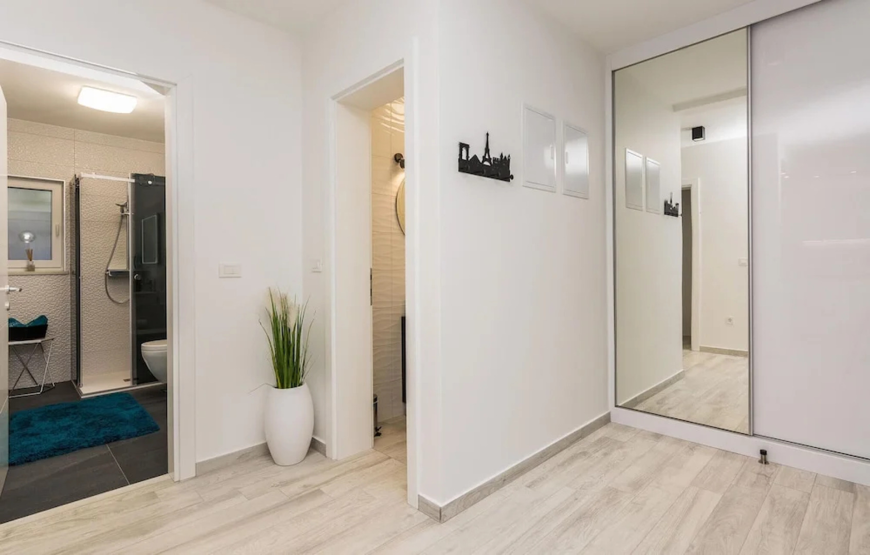 Awesome Home in Zdrelac with Outdoor Swimming Pool, Hot Tub, 3 Bedrooms