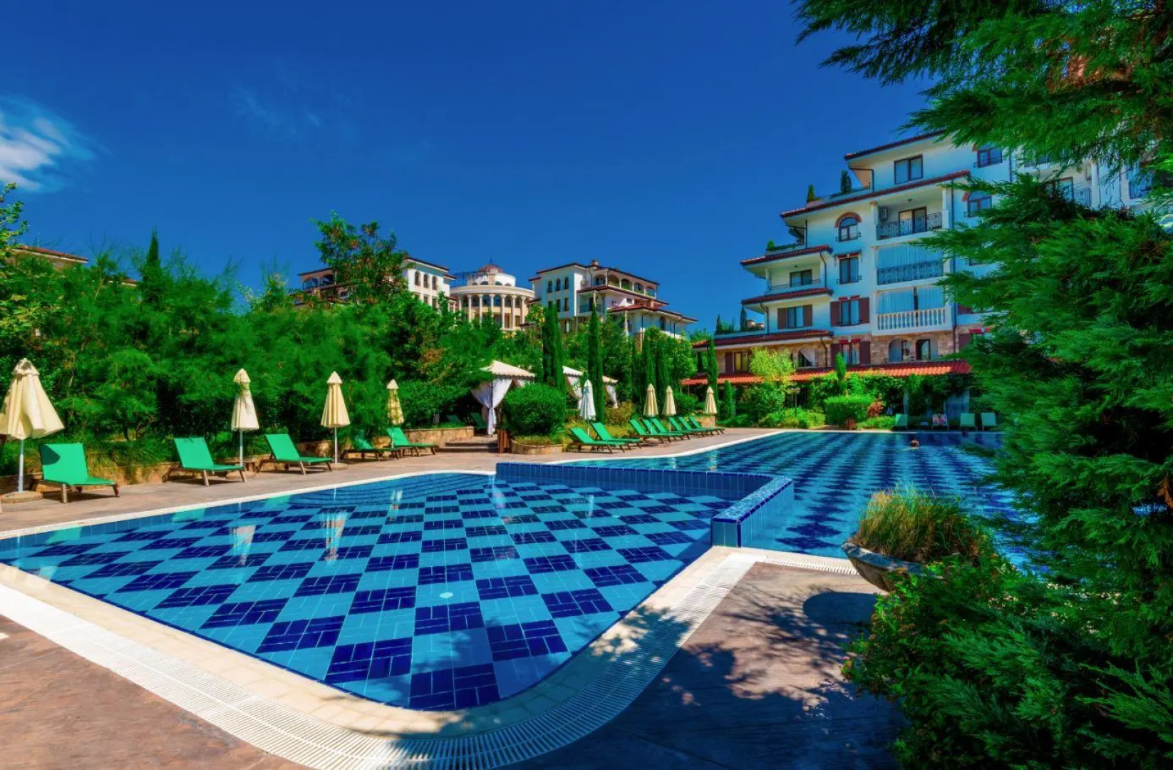 Esteban VIP Residence Club