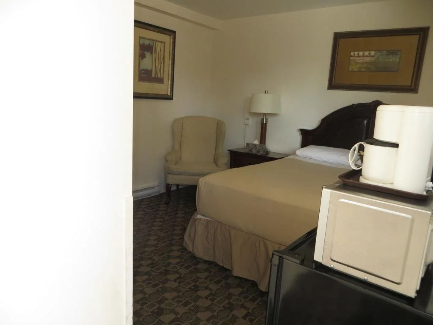Hi-Way Motel
