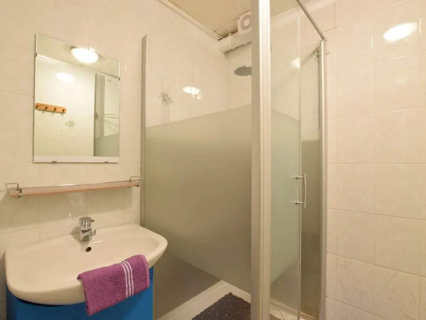 Cottage in a Well-equipped and Comfortable Farmhouse