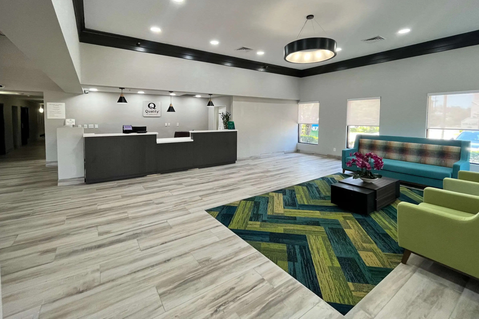 Quality Inn & Suites at Airport Blvd I-65