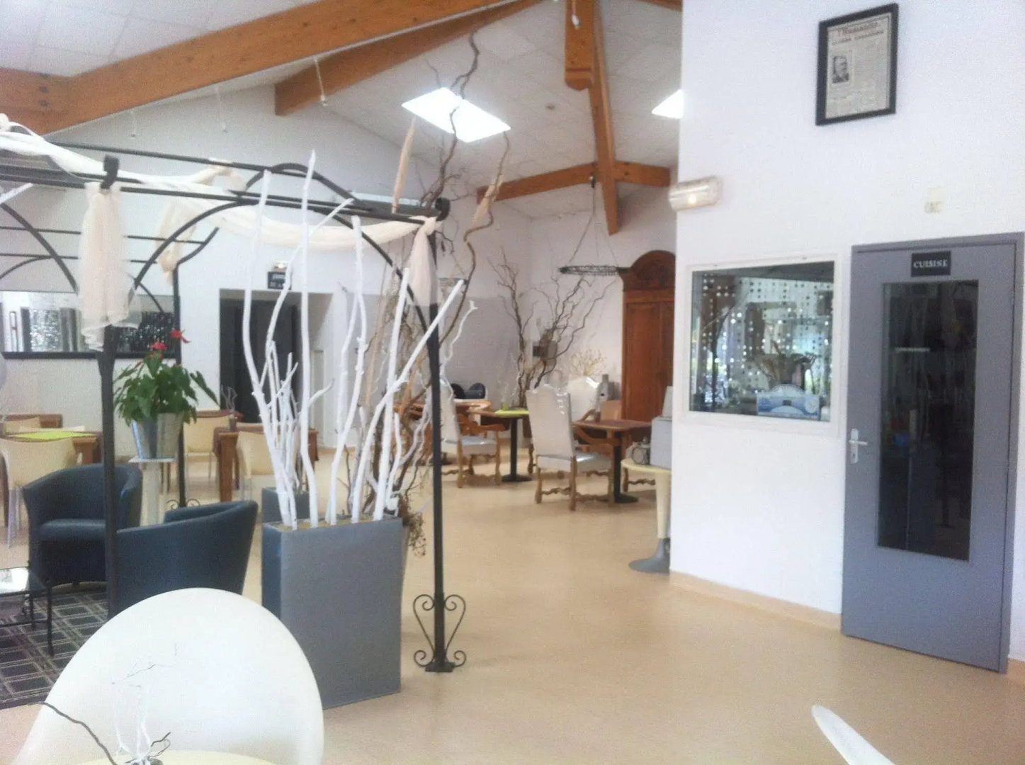 Hotel le president GARE TGV NIMES PONT DU GARD