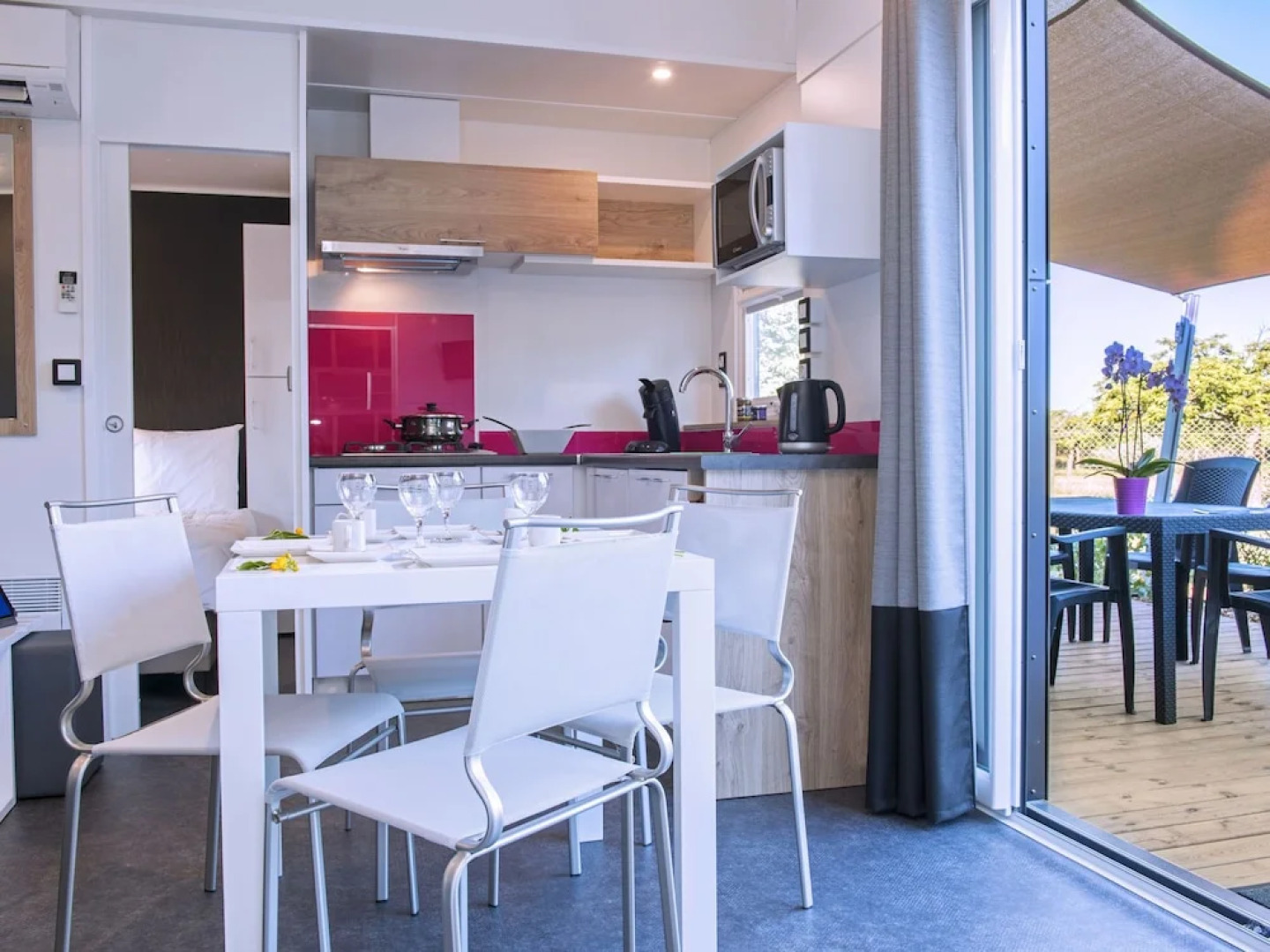 Luxury Chalet With air Conditioning 900 m. From the Beach