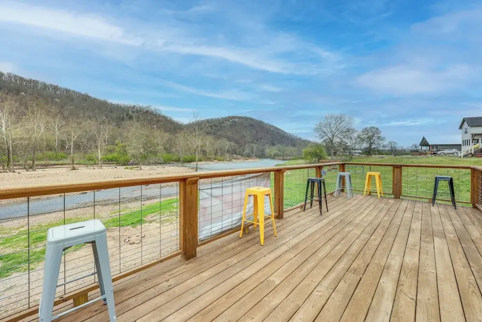 Riverfront 'caddo Shack' Home w/ Views & Fire Pit