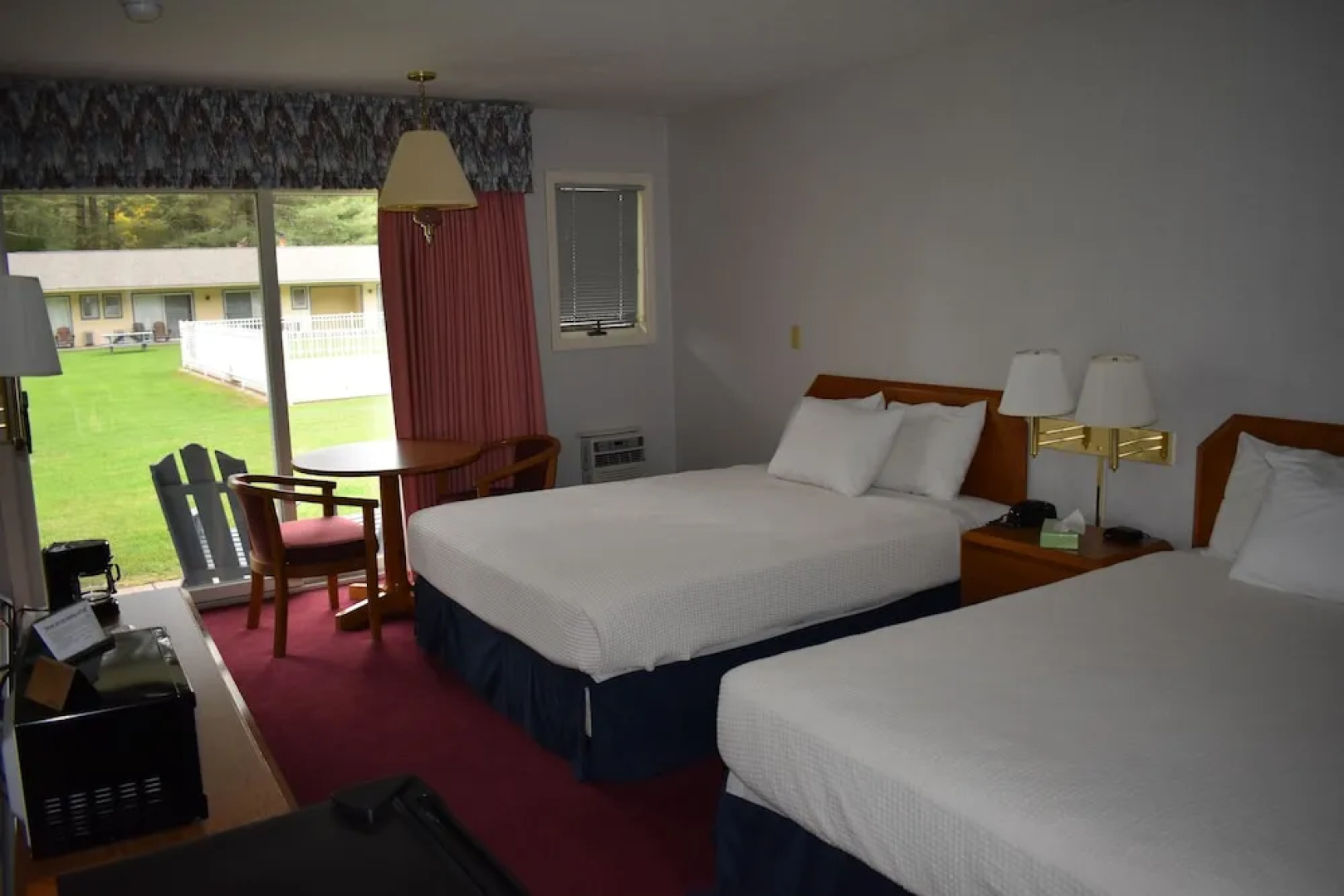Country Club Motel