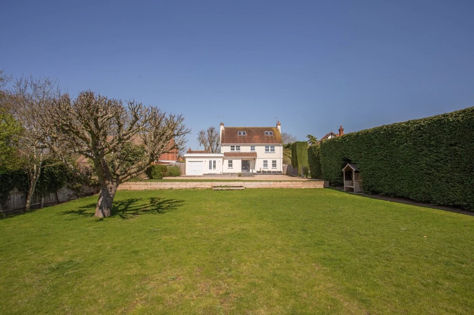 Snug with Views of the Chilterns