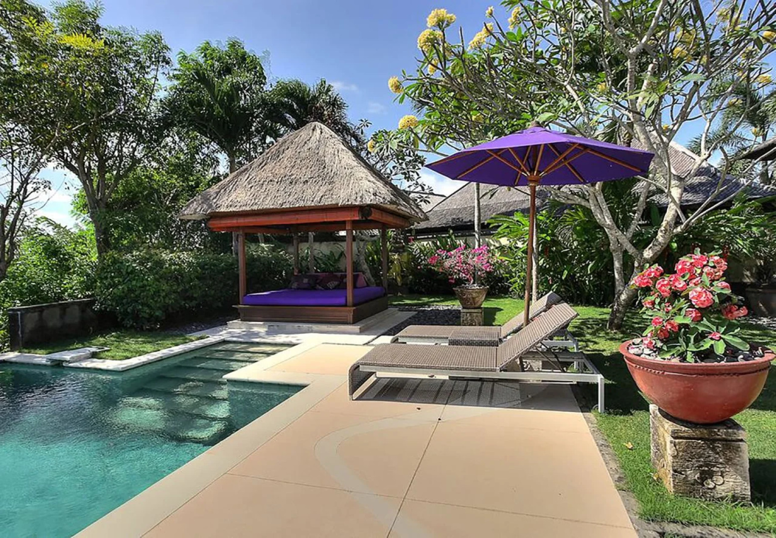 Villa Indah Manis - Bulan Madu