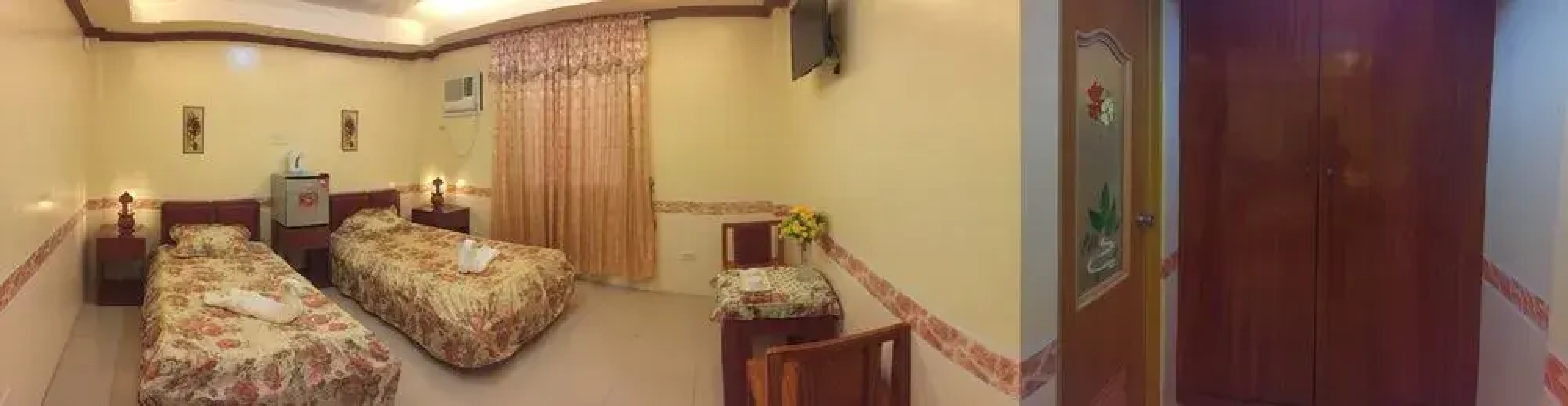 Murmar's Le Pram Hotel