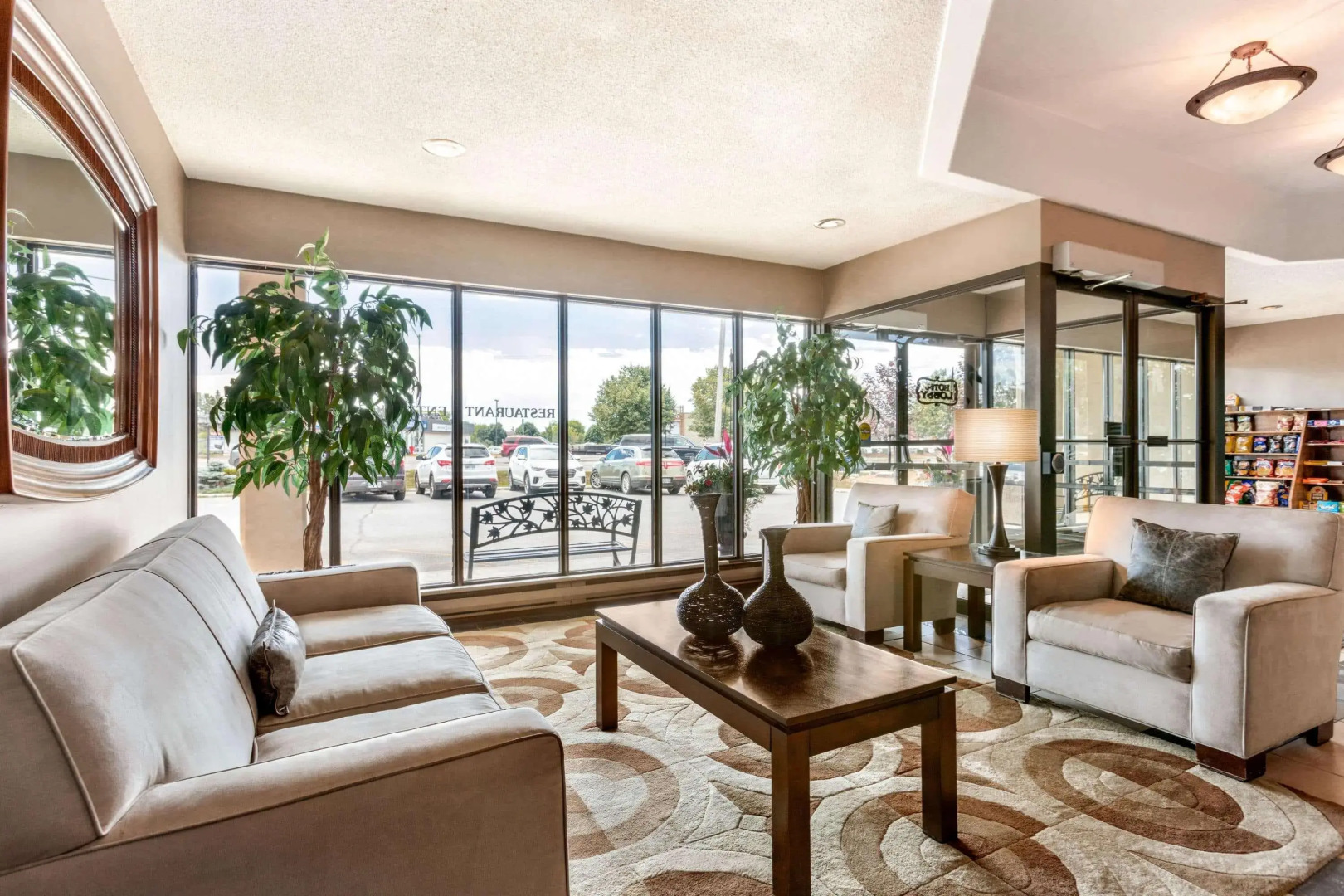 Travelodge Kingston LaSalle Hotel