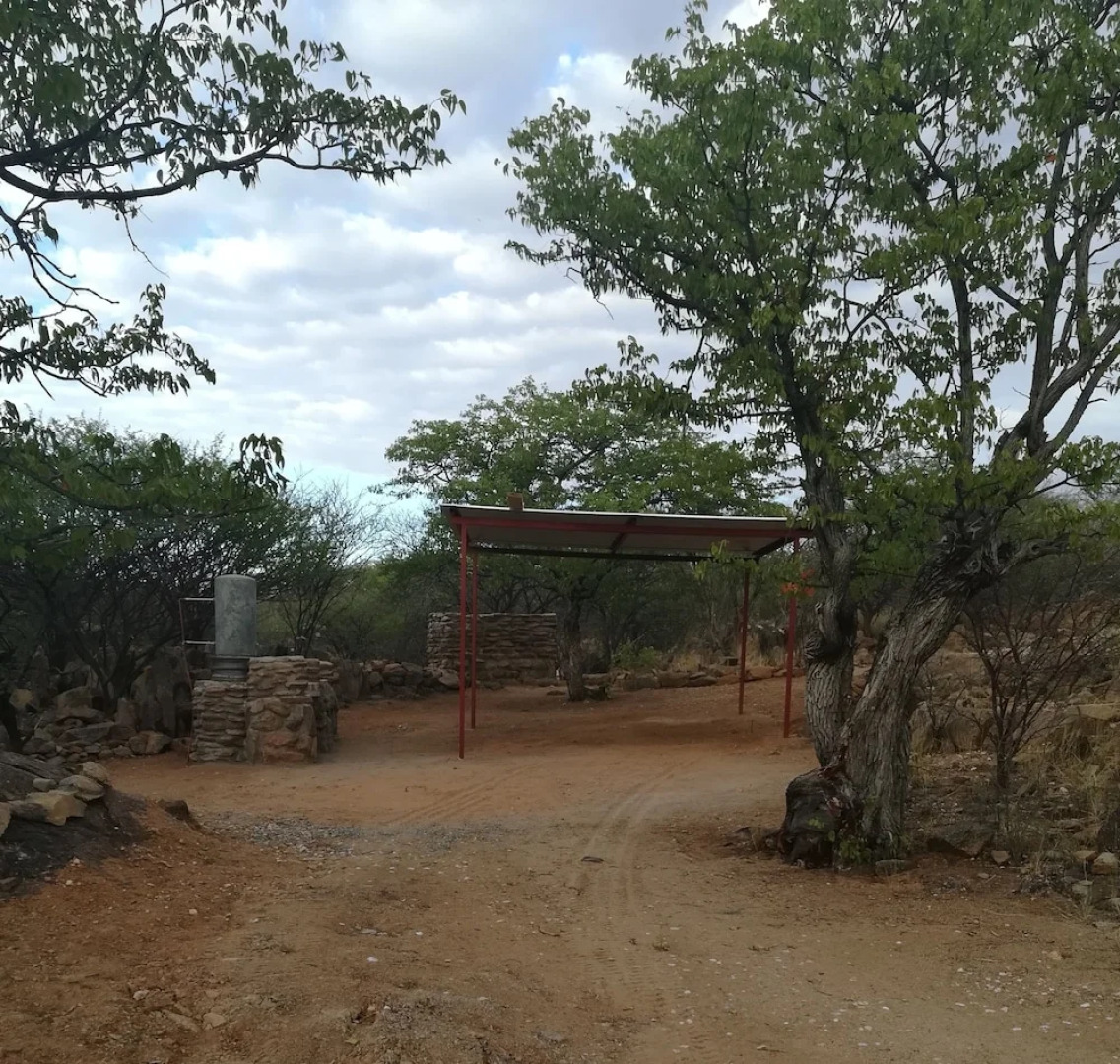 Ann's Lodge & Camping