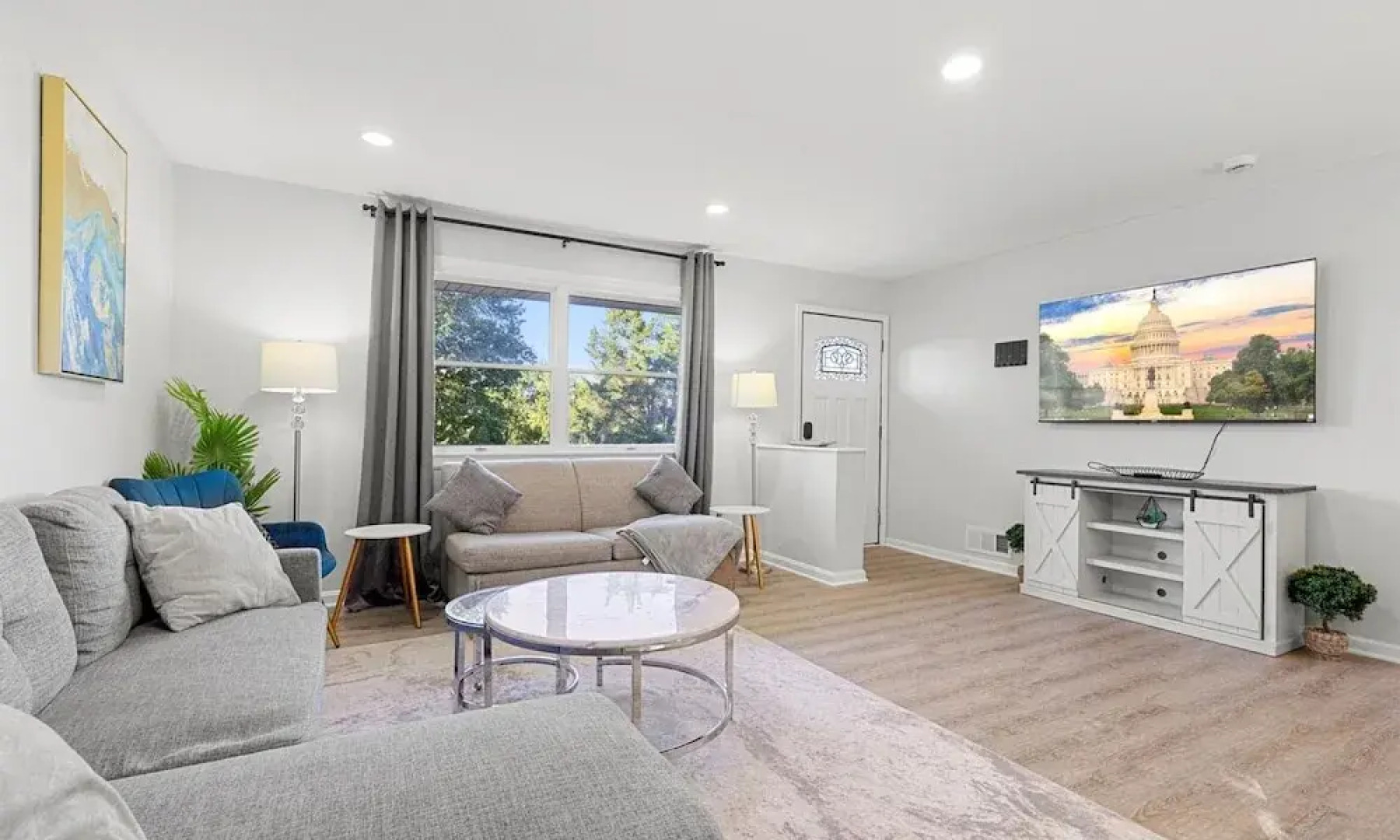 Upscale Old Town Views 3BD Lux