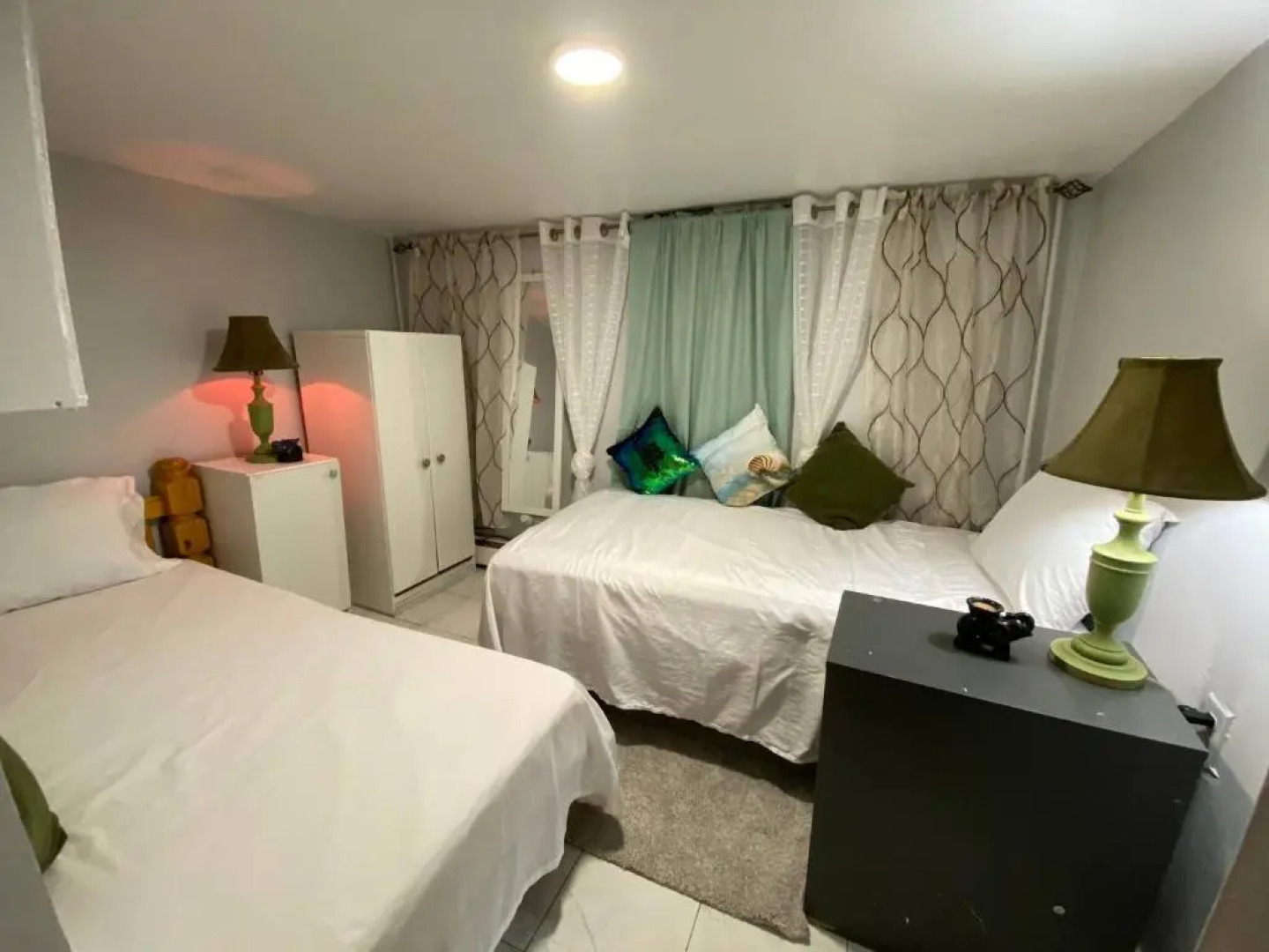 Nice 2 bedroom Apt With Patio