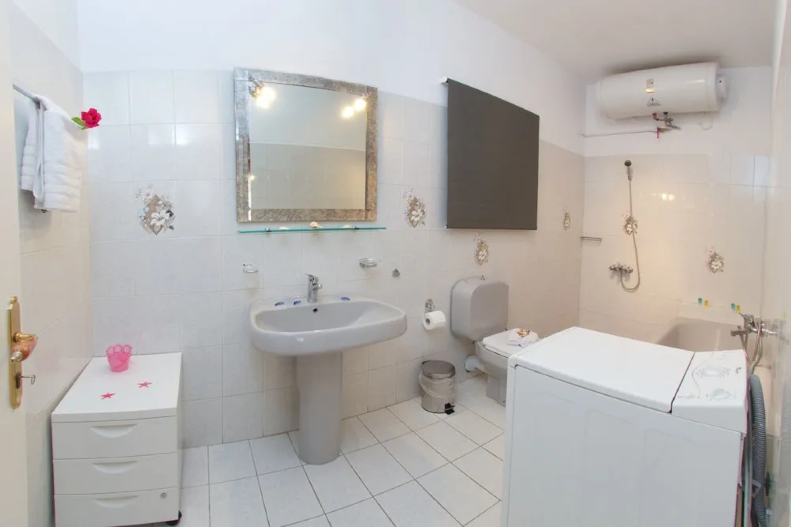 Sea Breeze Apartment