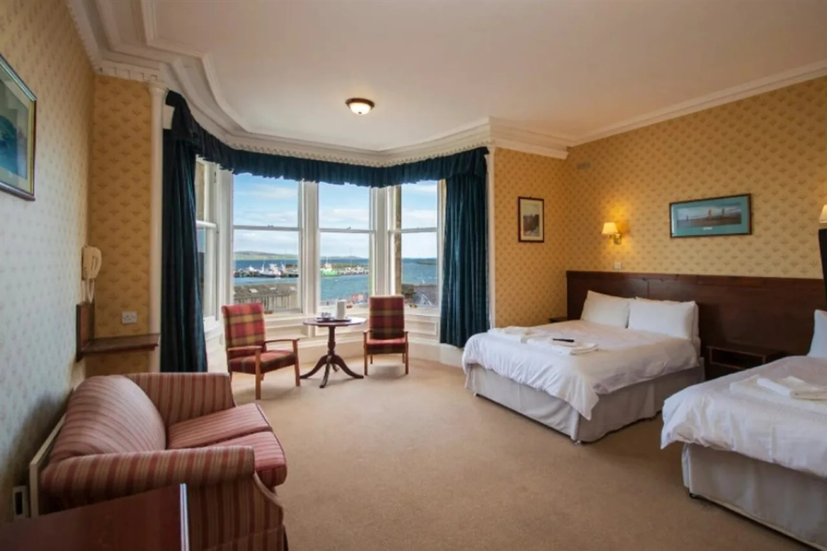 The Stromness Hotel by Paymán Club