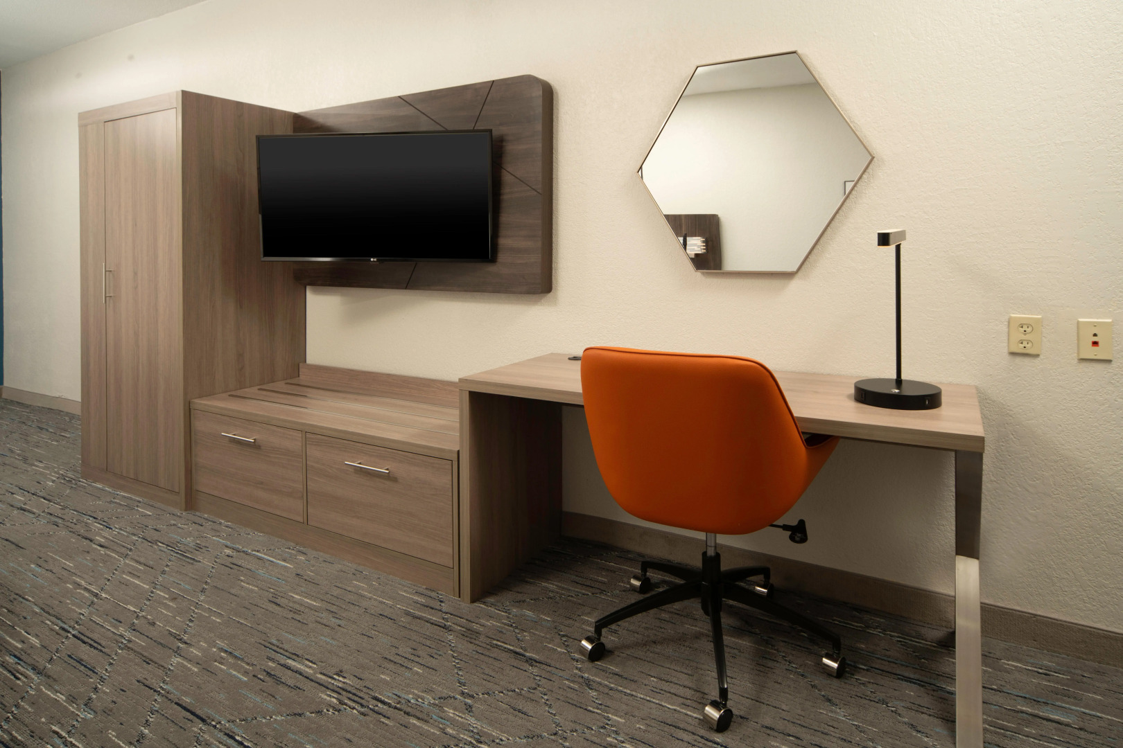 Holiday Inn Express & Suites Little Rock-West by IHG