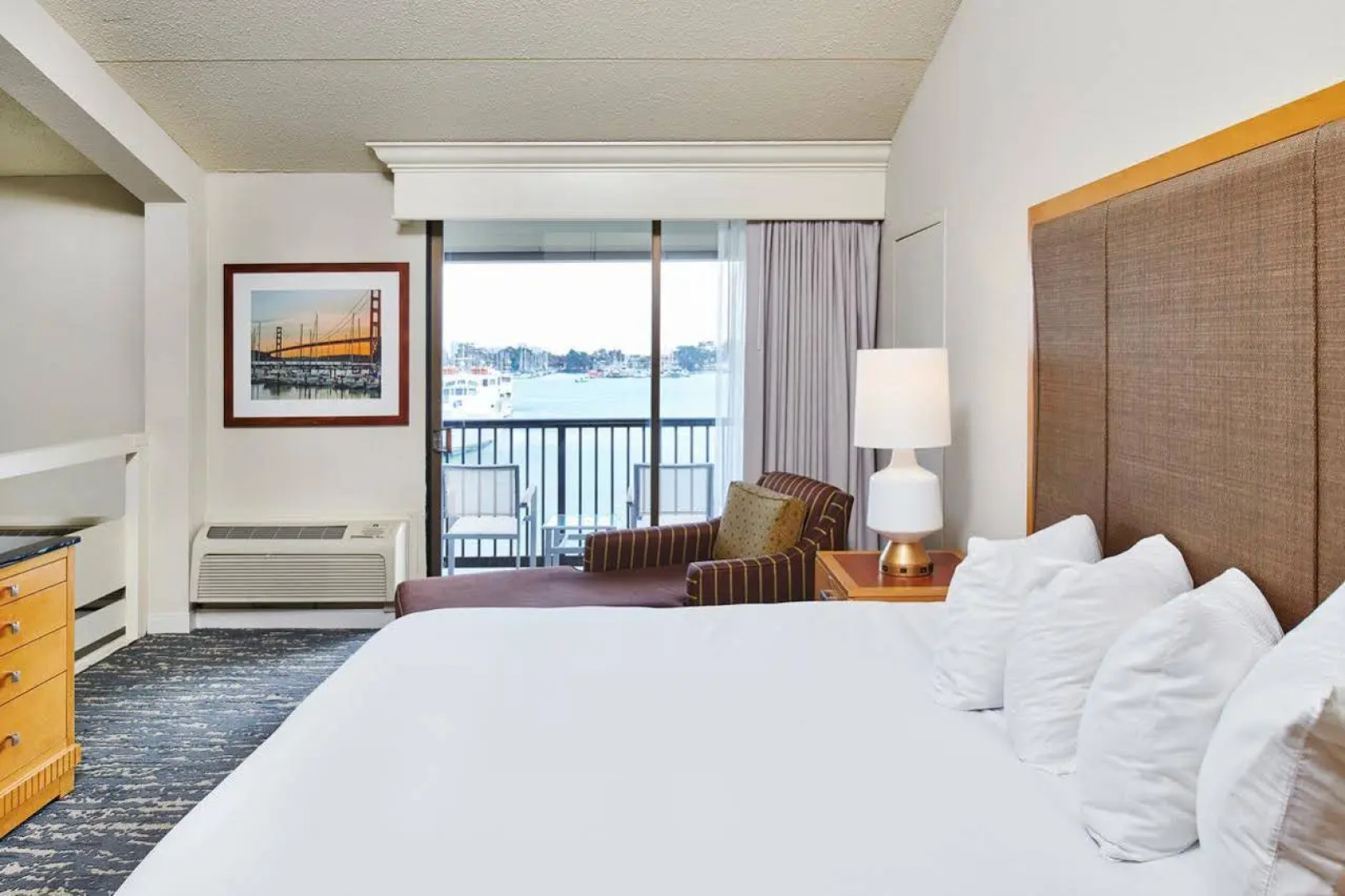 DoubleTree by Hilton Hotel Berkeley Marina