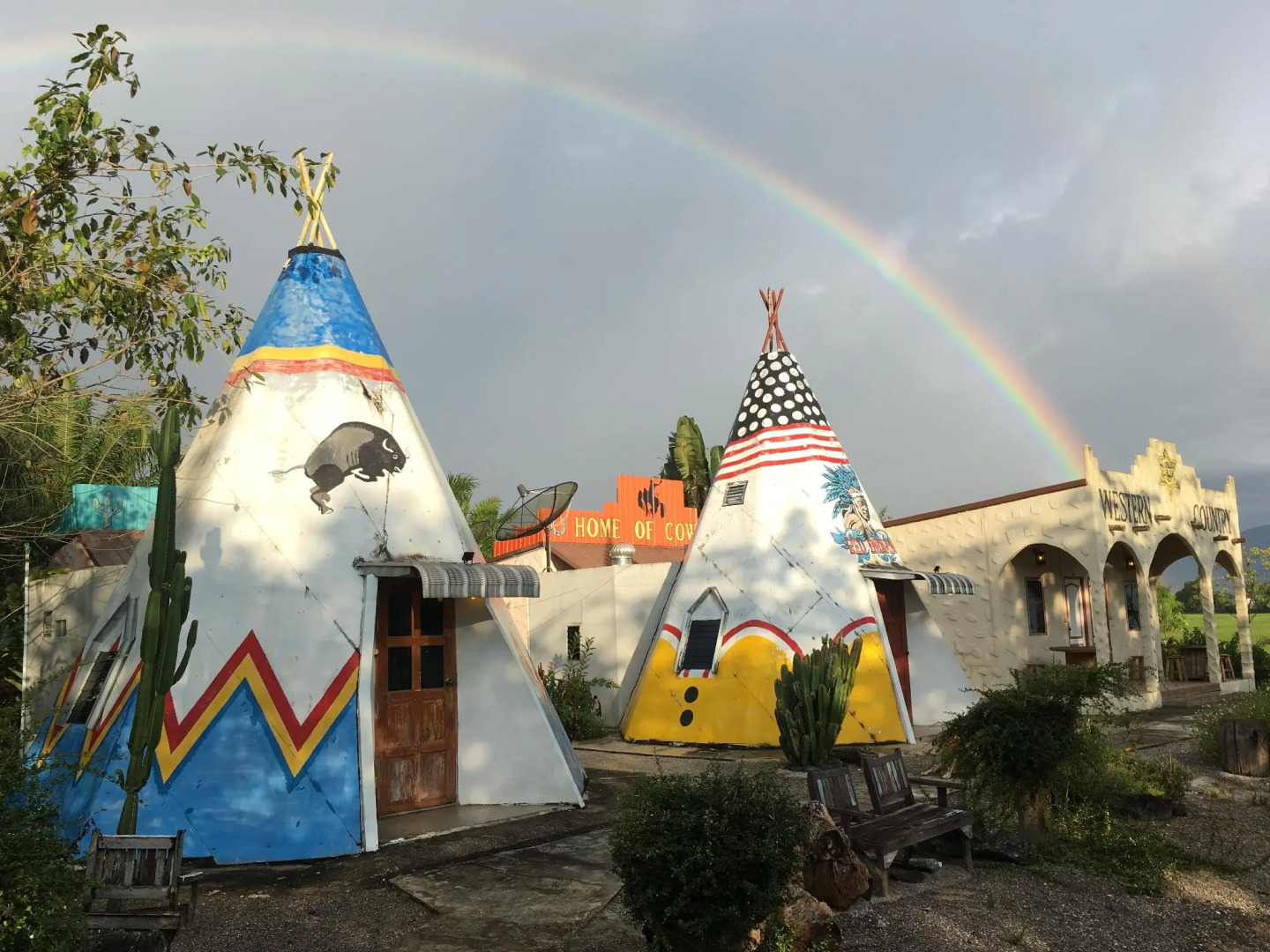 Maesaipalmcountry Resort