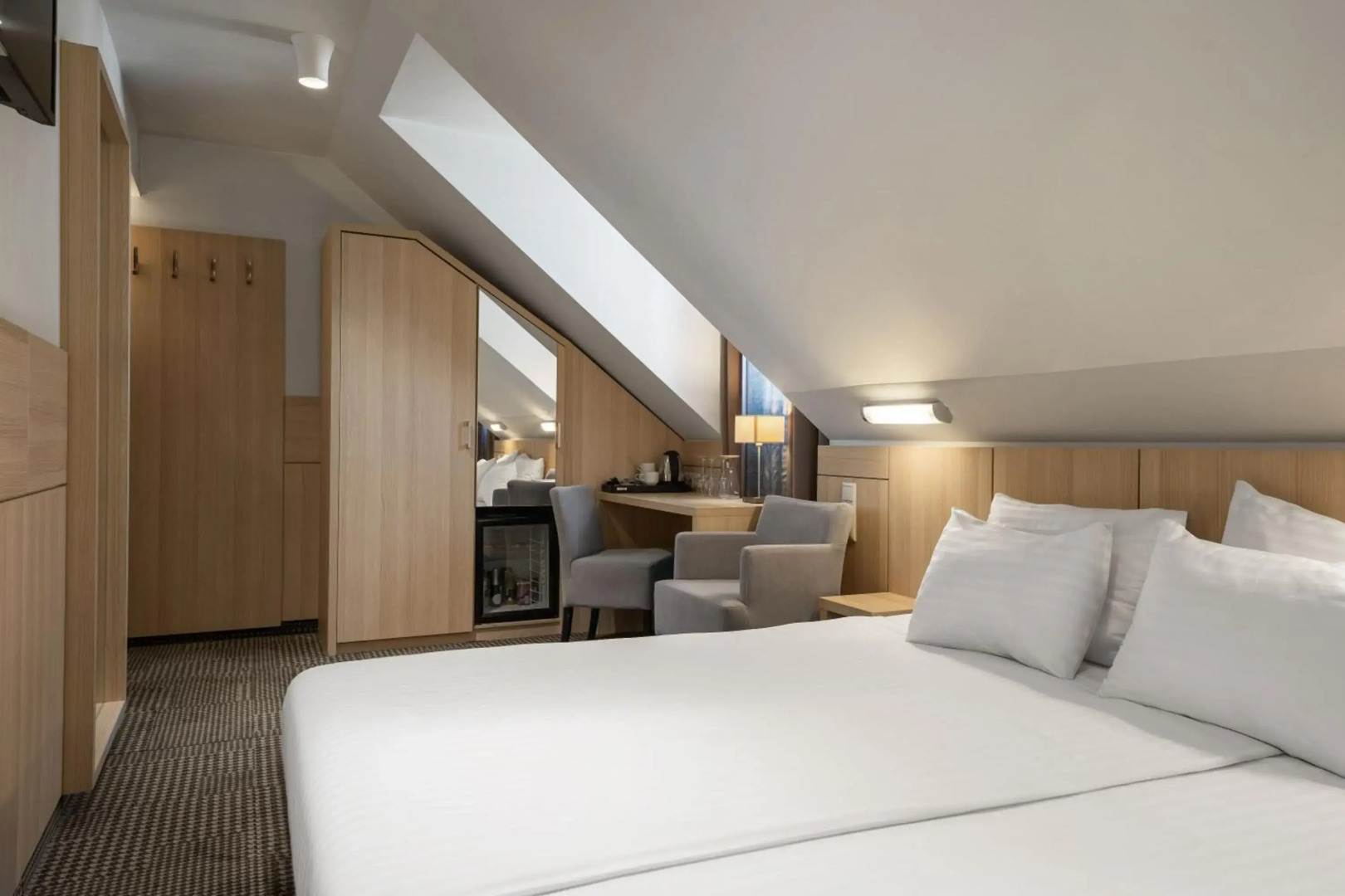 Отель Monte Kristo