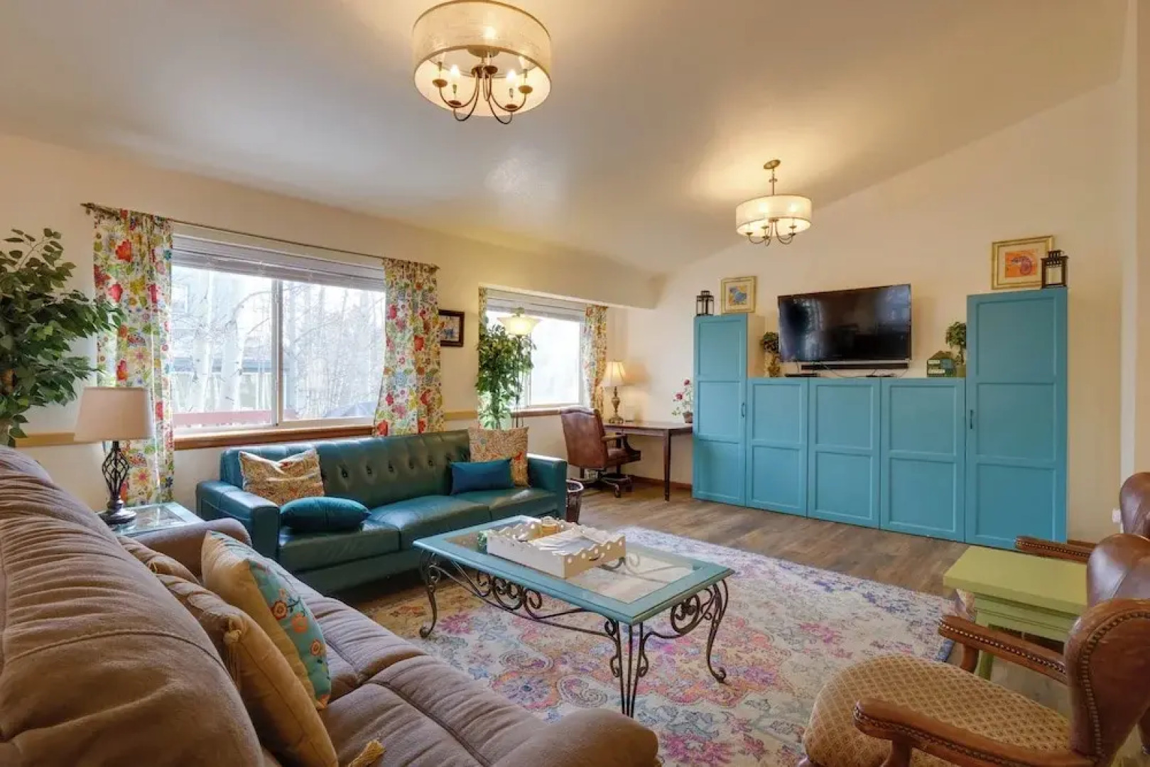 Homey Dog-friendly Retreat w/ Deck in Dtwn Frisco!