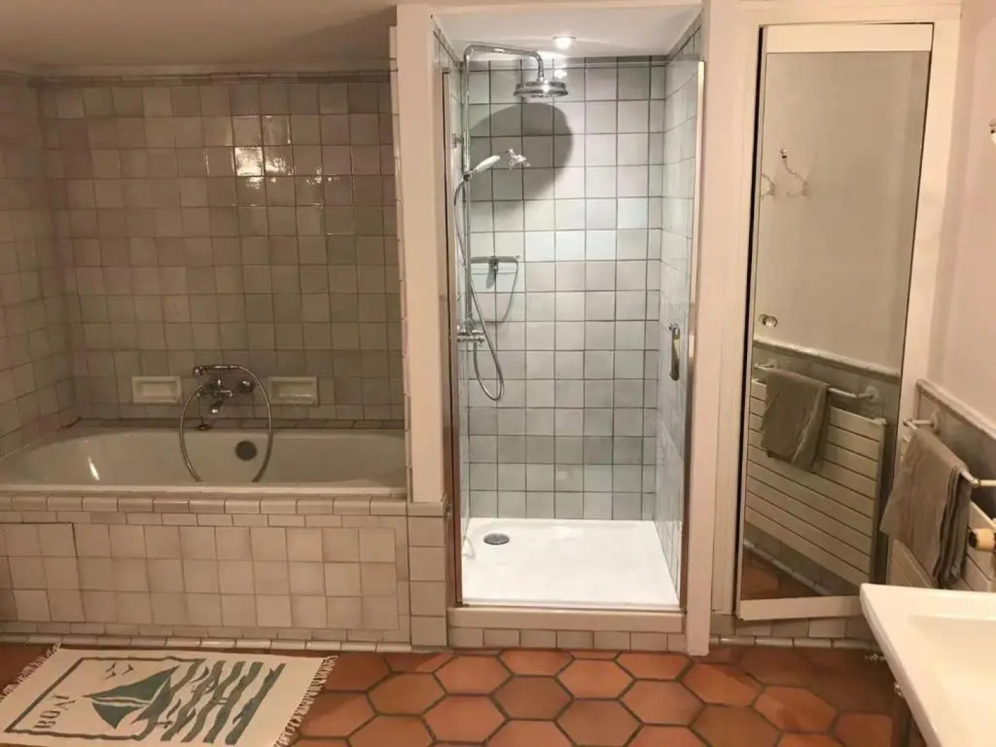 Penthouse Studio Privée Couple ou Famille- La Maison Searle à Tourtour