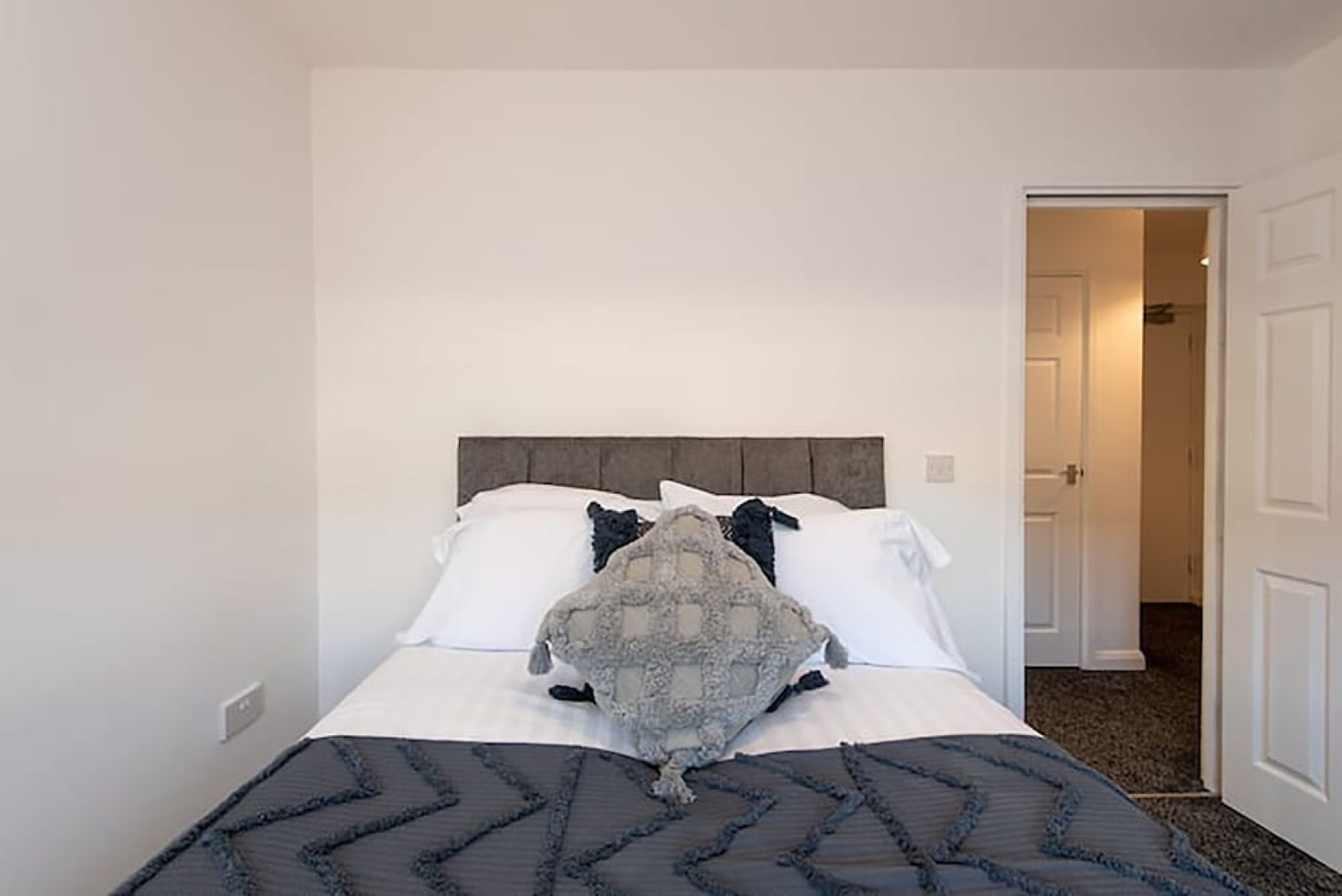 2 Quincy House - 1 Bedroom Apartment