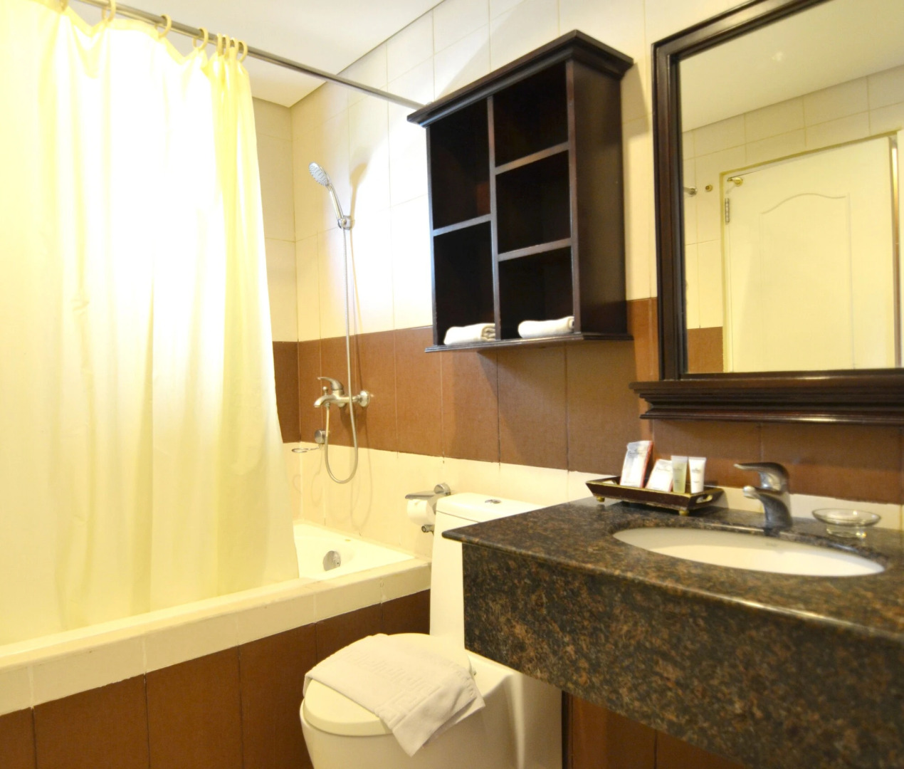 Crosswinds Resort Suites