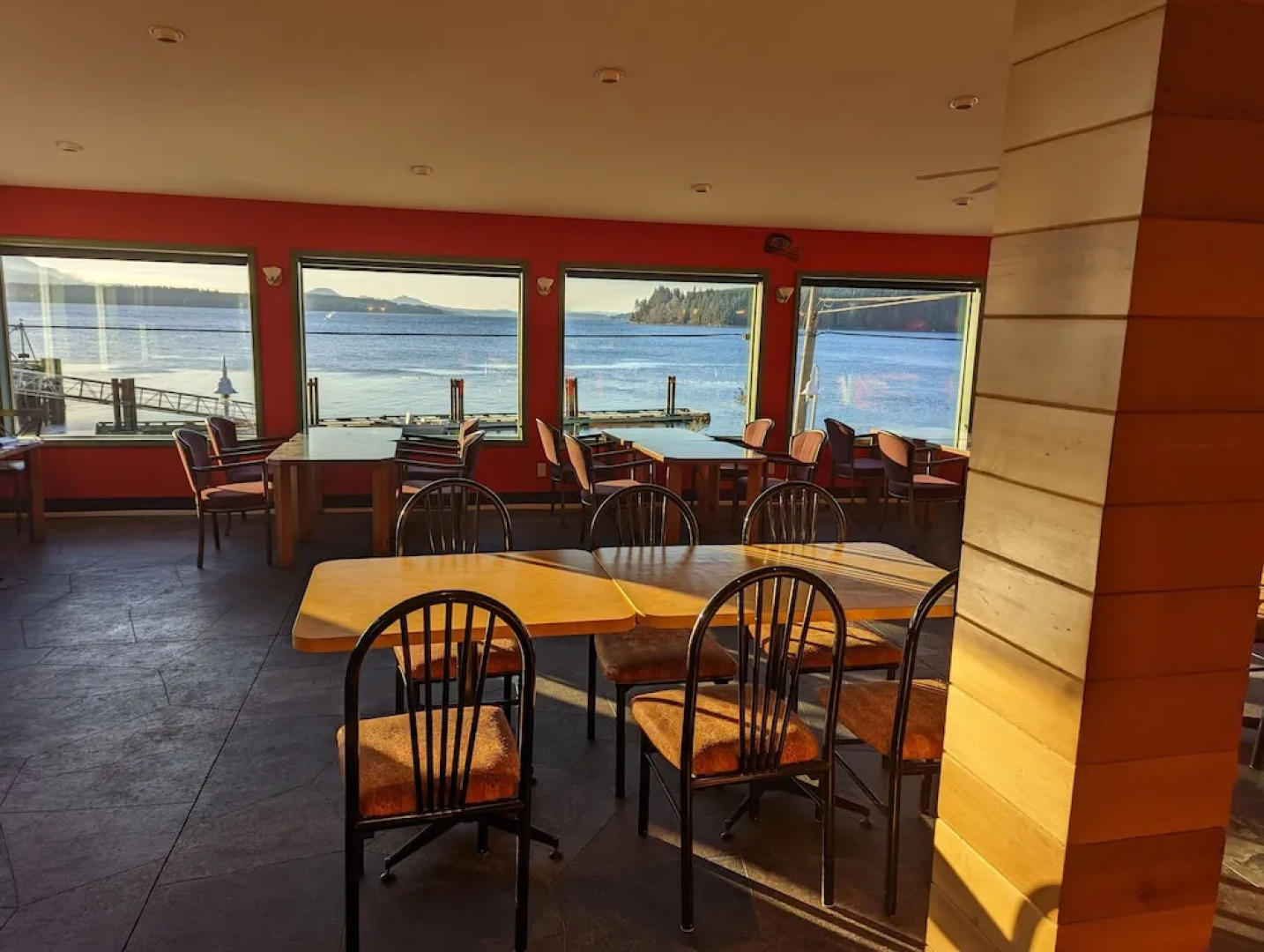 Gordie's Inn & Suites