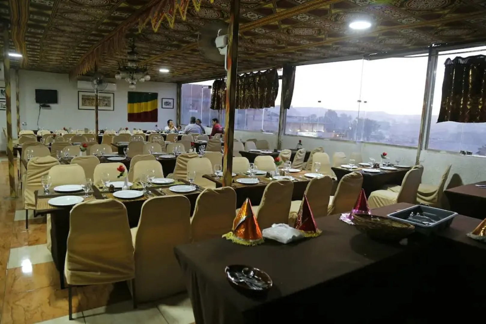 The Pyramids Inn Cheops