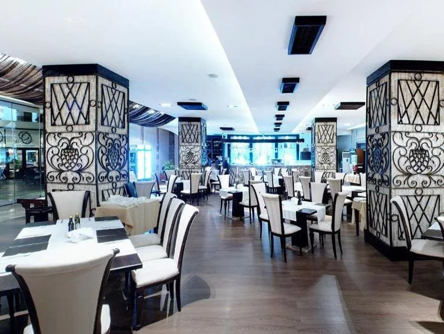 The Mill Hotel / Melnicata