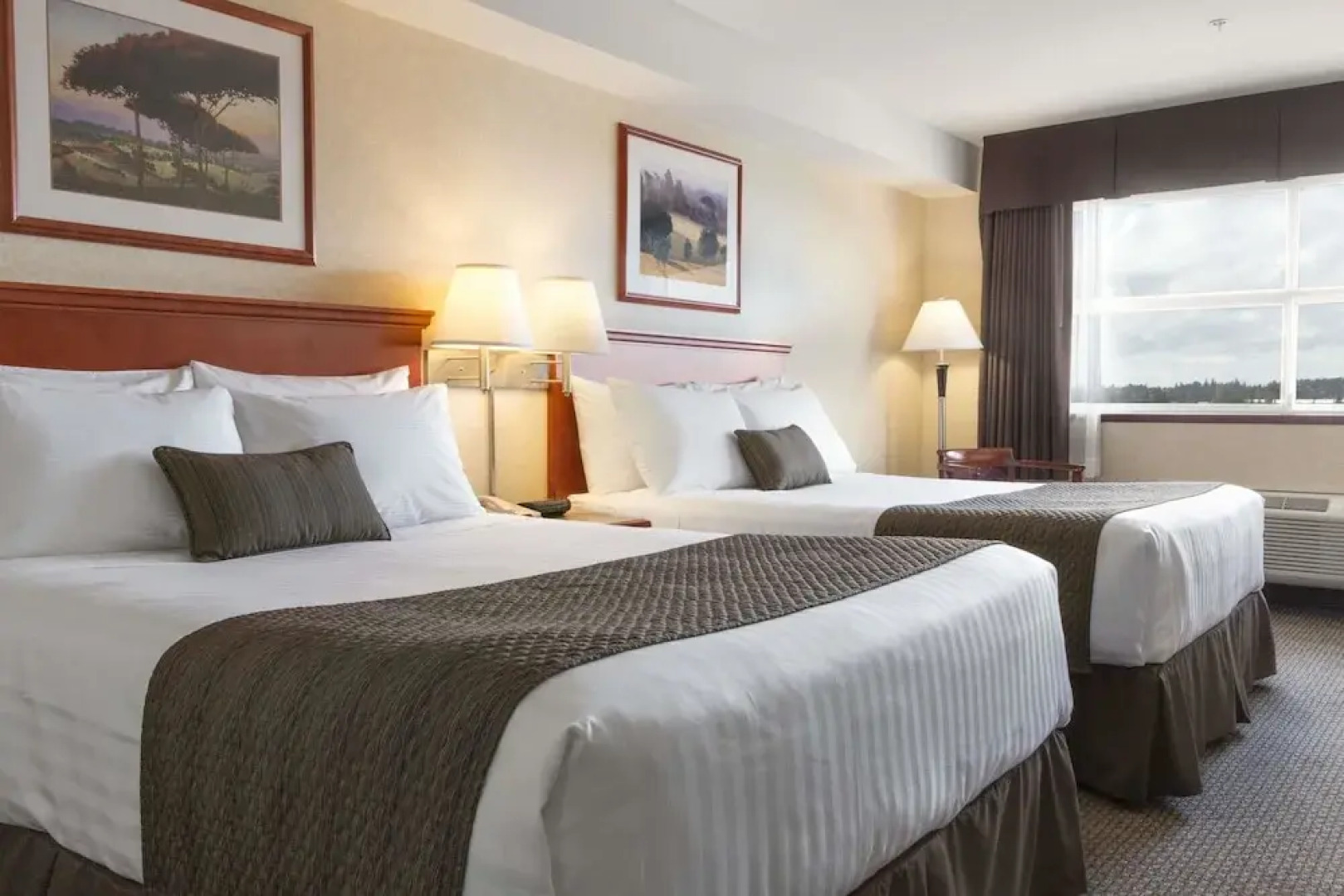 Days Inn & Suites - Langley