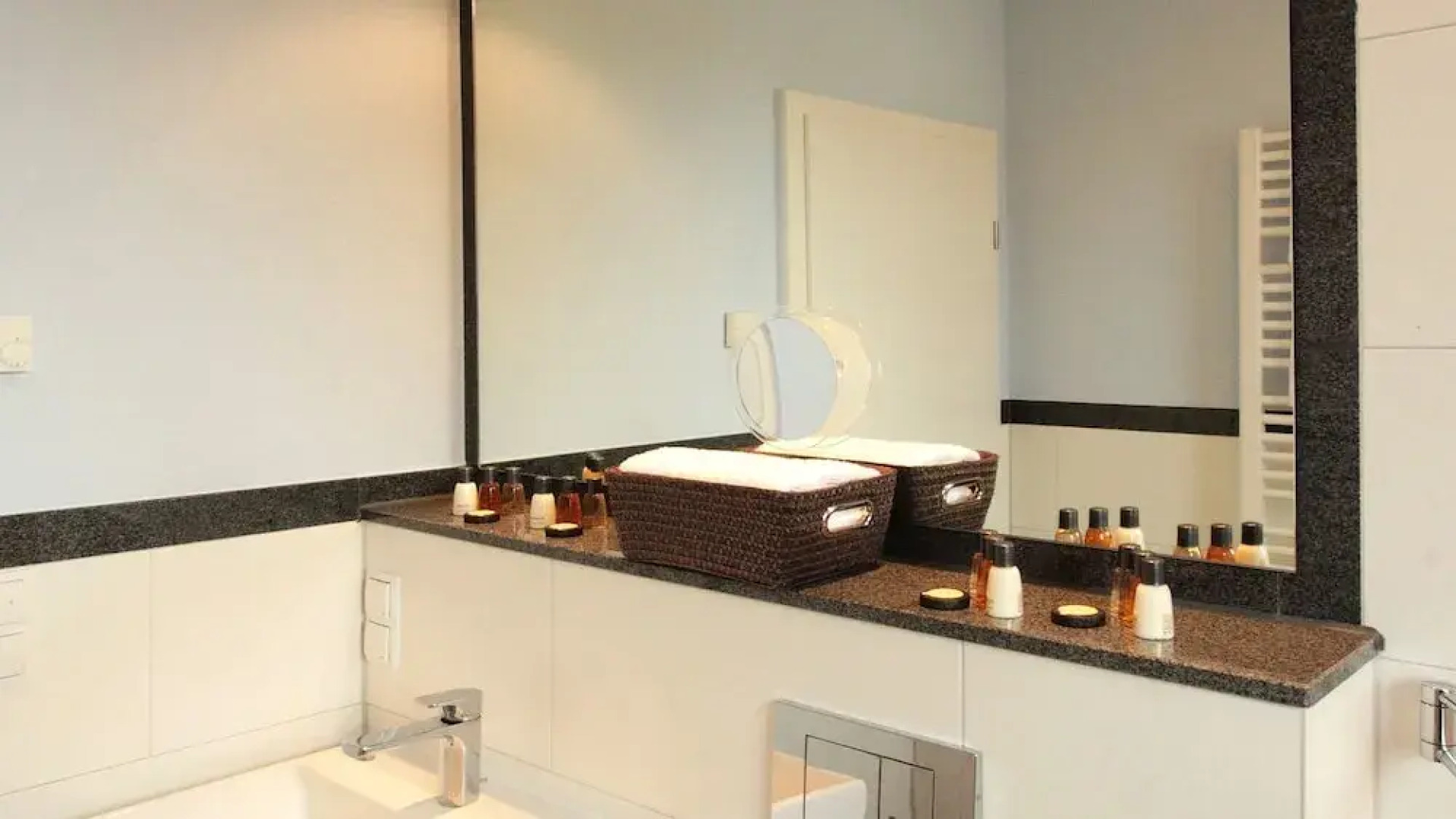 Lamex Inn Hotel And Restaurant