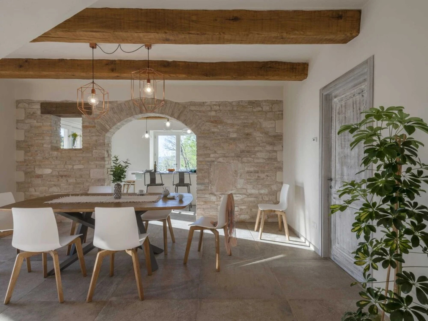 Chic Villa in Acqualagna with Hot Tub in Pool & Private Garden