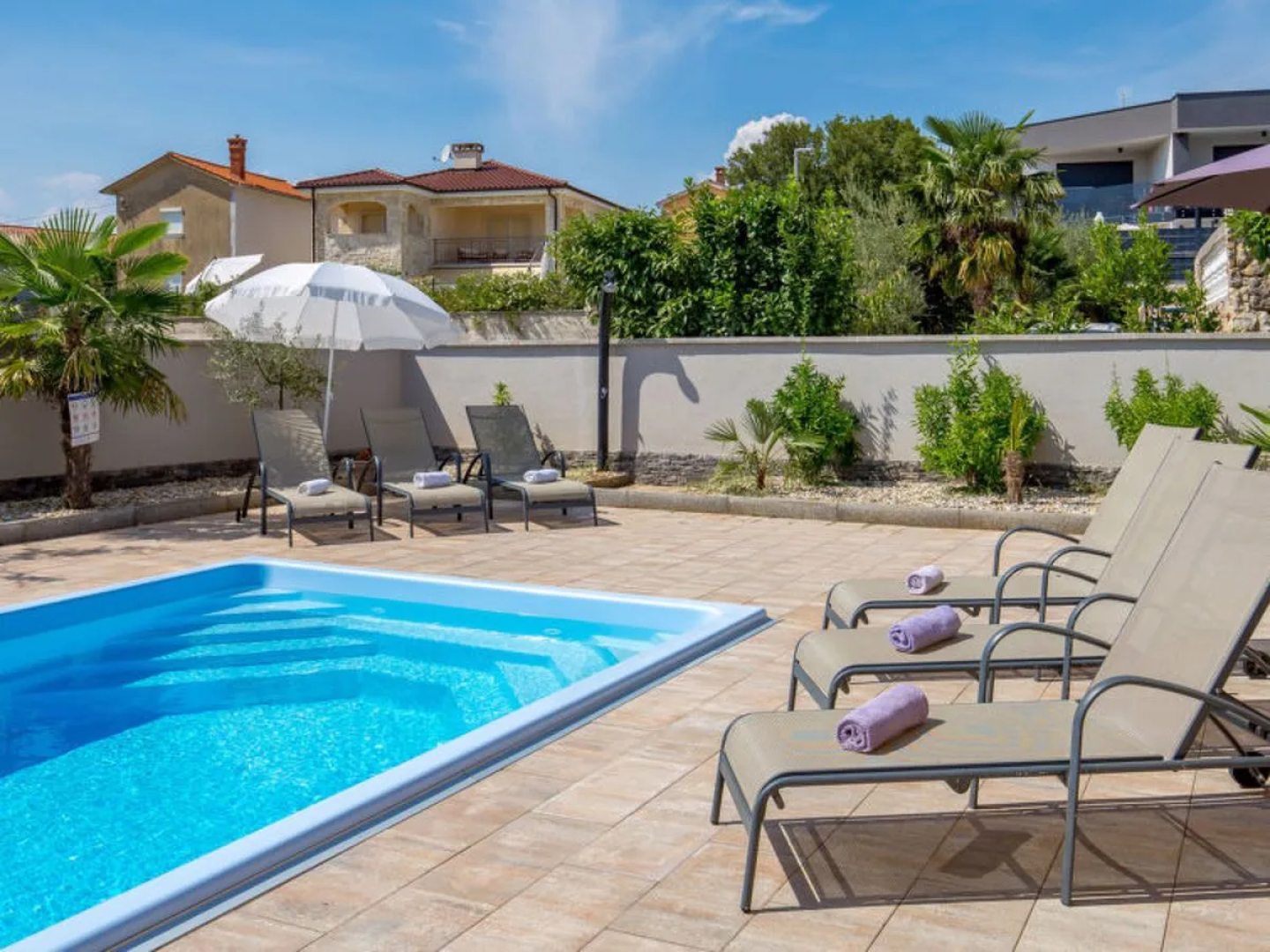Villa Mira (KRK147)