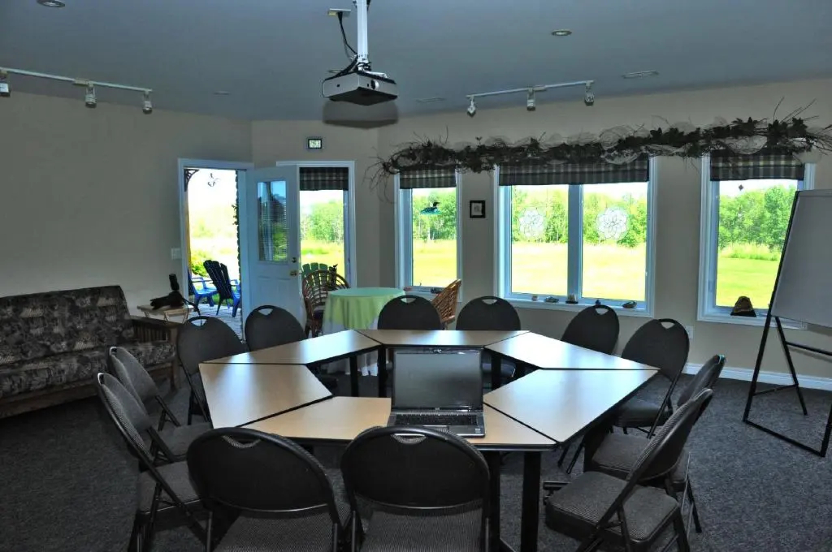Golden Pathways Retreat and B&B