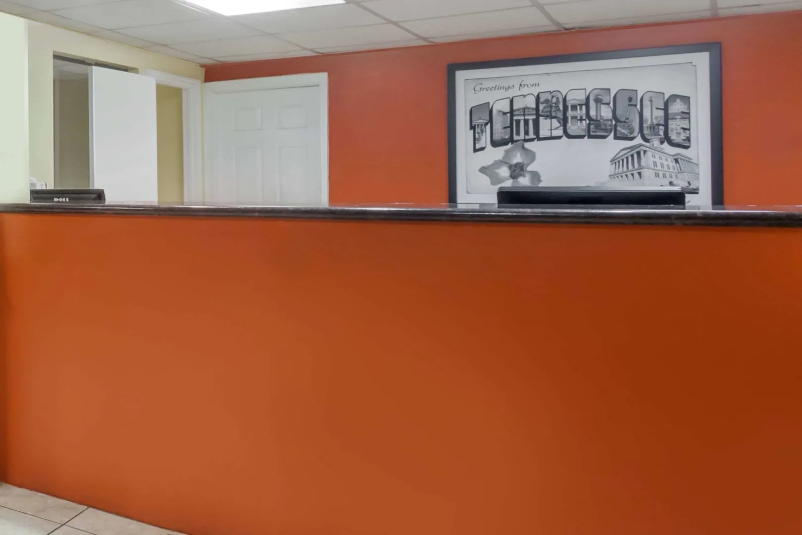 Clarion Pointe Valley Inn