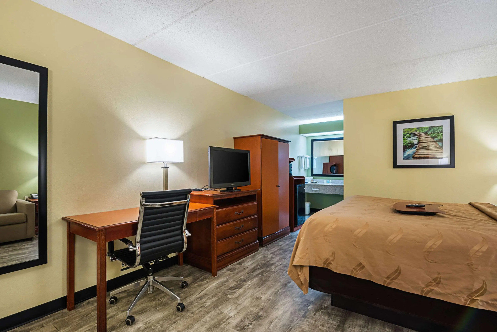 Quality Inn Airport - Southeast