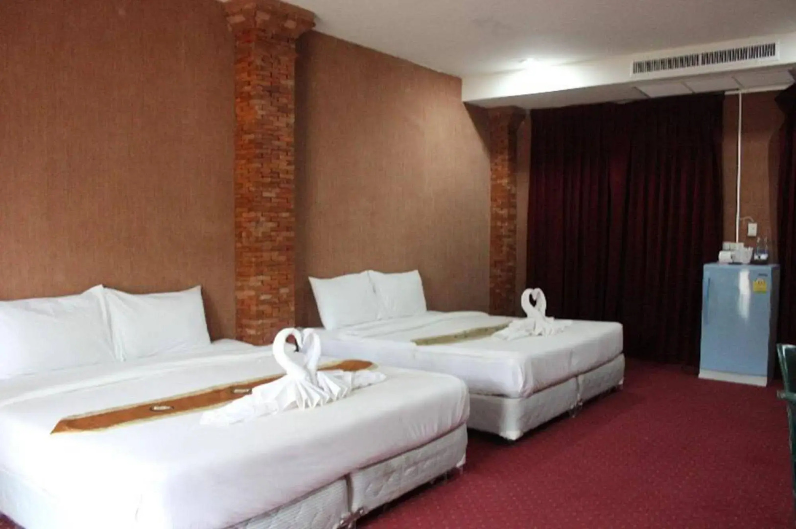 Boom Boom Beach Resort Laem Sing