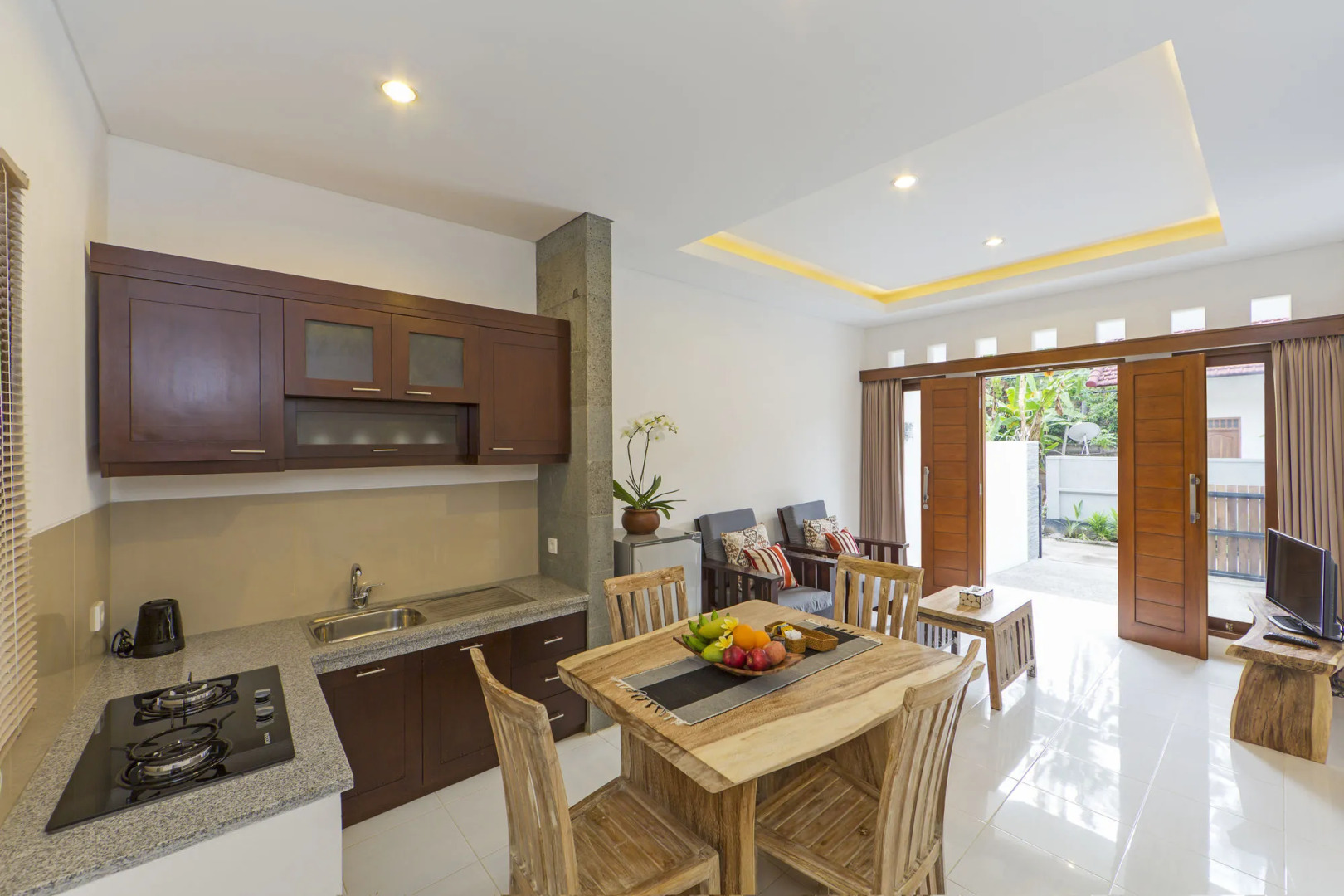 Odika Lovina House and Villa