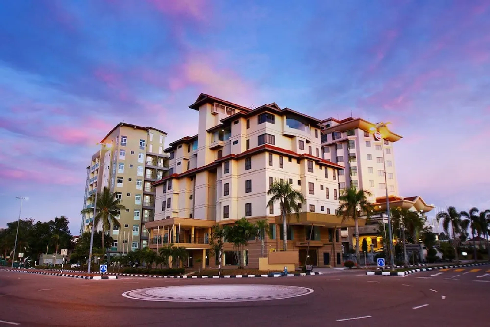 D'Anggerek Hotel
