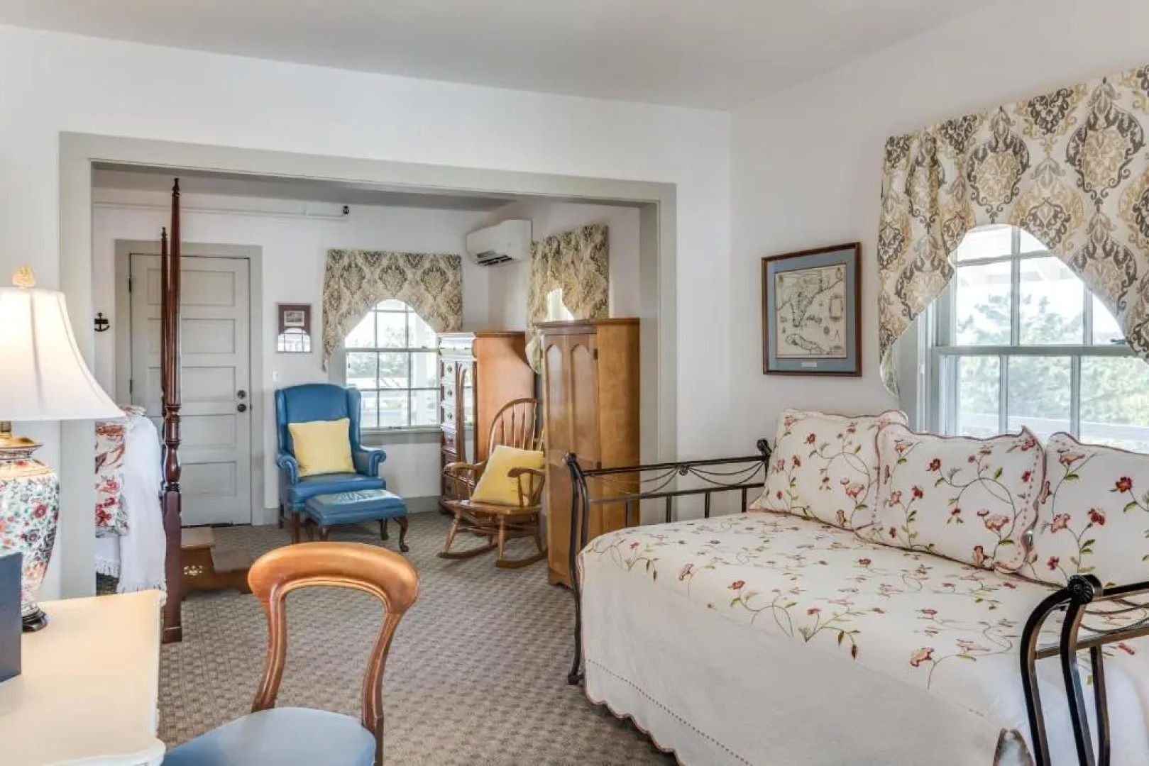 The First Colony Inn