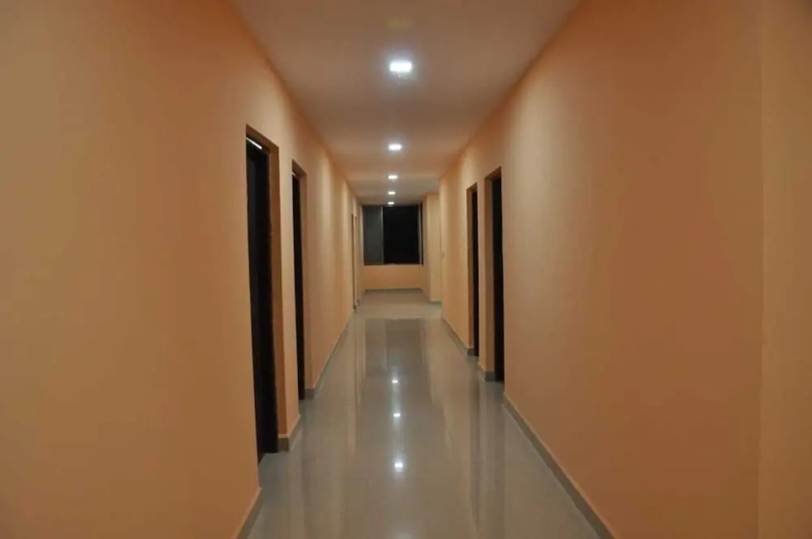 Hotel Pride Residency