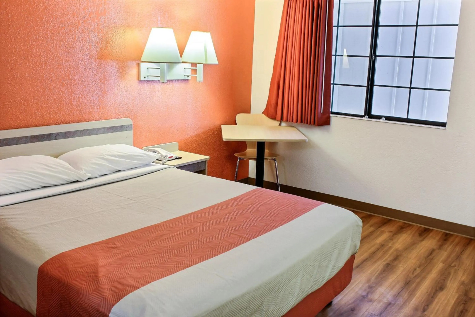 Motel 6 Coalinga, CA - East