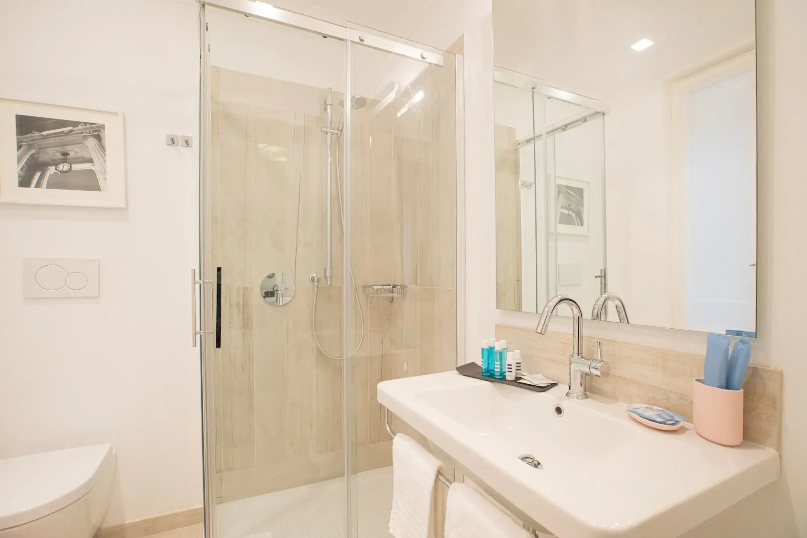 Marina Hotel Charming Rooms