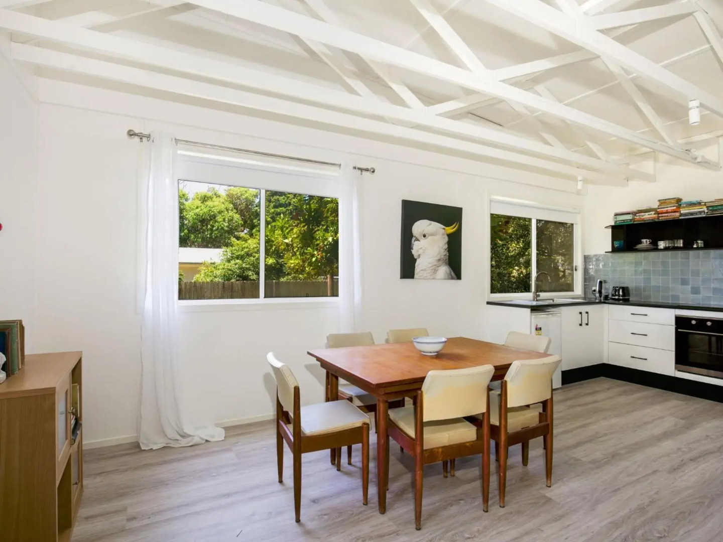 Nest - Pet Friendly - 2 Min Walk to Beach