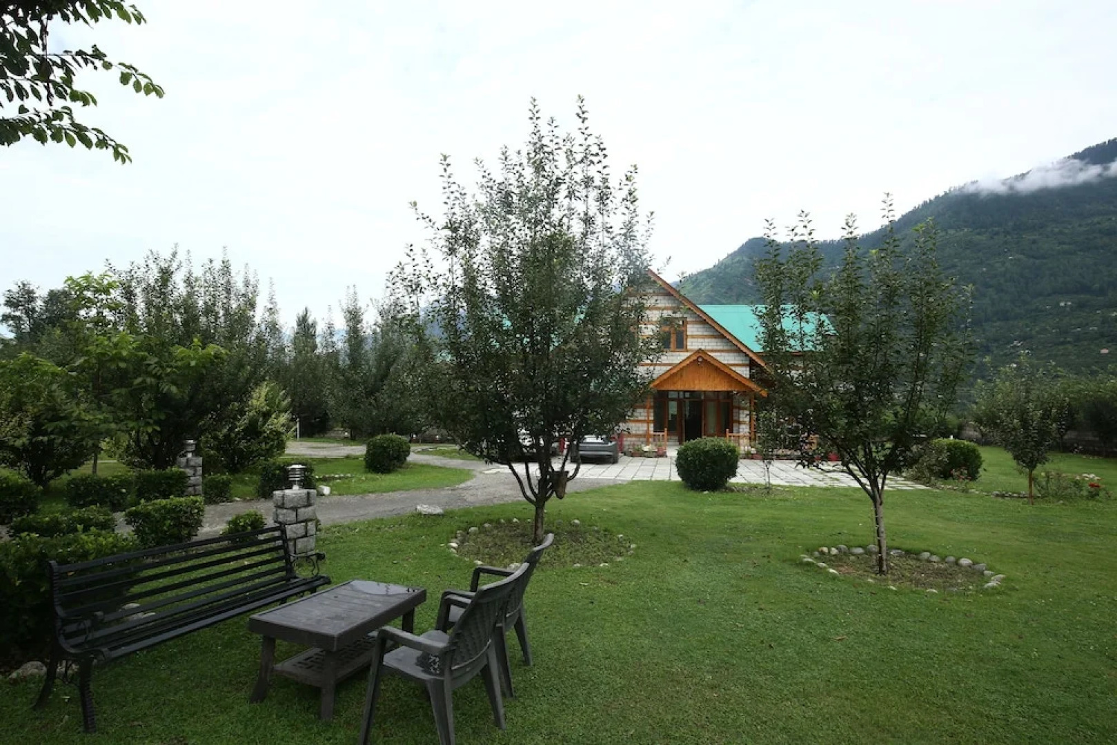 The Holidays Club Manali