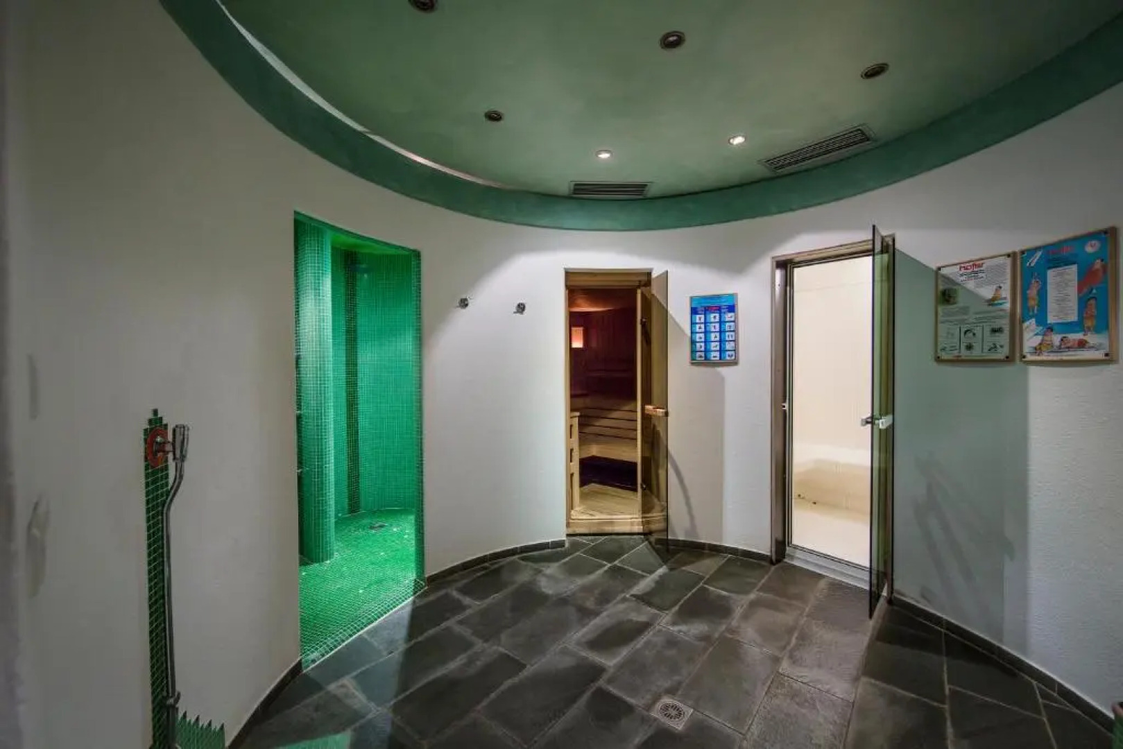 Hotel Dolomitenblick